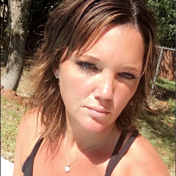 Meet your Posher, Mrsj - Picture 3 of 5